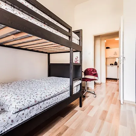 Hostel Mirak Praha