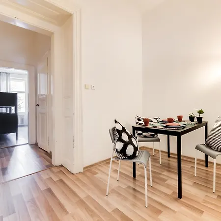Mirak Hostel Praha